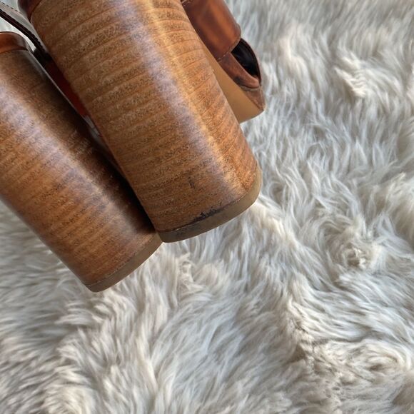 Prada Milano Brandy Leather Chunky High Heels - Picture 8 of 13